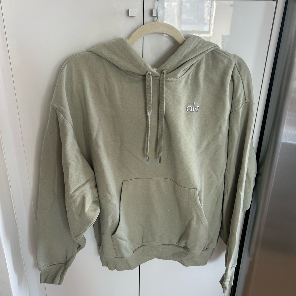 Alo yoga pullover sweatshirt